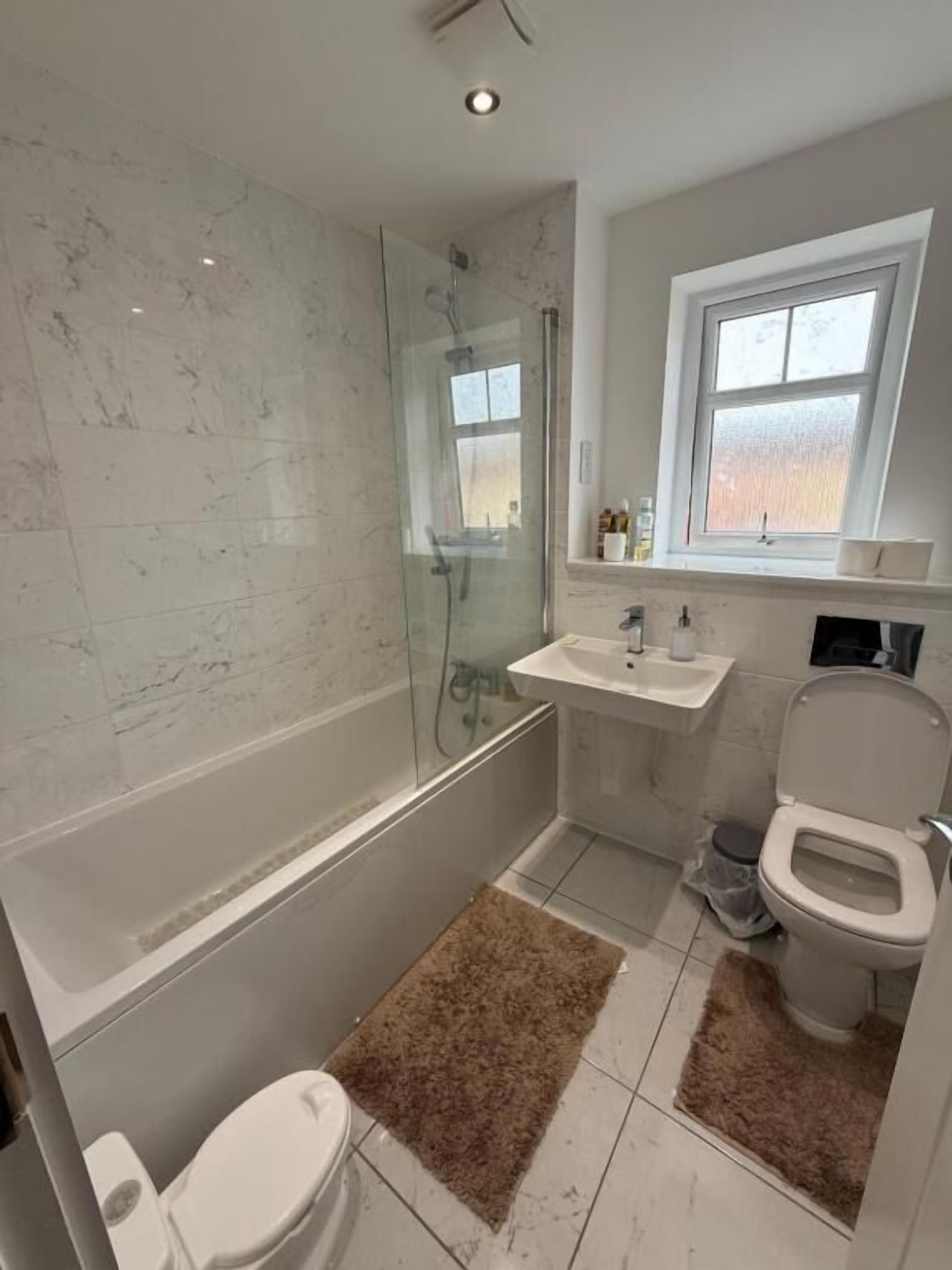 House, 2 Bedrooms, City View | Bathroom