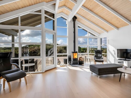 "Tume" - 250m from the sea by Interhome