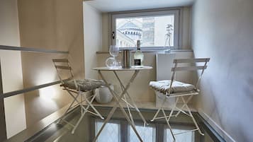 Loft, 2 Bedrooms | Dining
