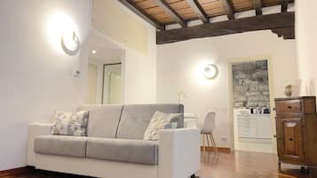 Apartment, 2 Bedrooms | Living area
