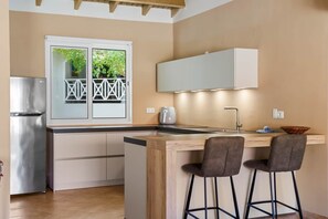 Fridge, oven, dishwasher, toaster - Kas Di Johannes, Blue Bay (Willemstad)
