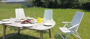 House and garden in the countryside, 5 minutes from the sea!