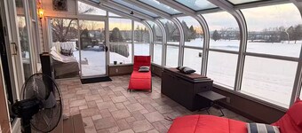 Hiland Park Estate: Stunning Views & Large Ensuits