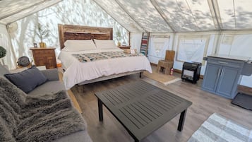 WiFi, bed sheets