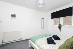 3 chambres, bureau, fer et planche à repasser, Wi-Fi