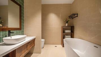 Signature villa, 5 slaapkamers, bad | Badkamer | Gratis toiletartikelen, een haardroger, handdoeken, zeep