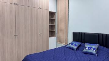 3 bedrooms, WiFi, bed sheets