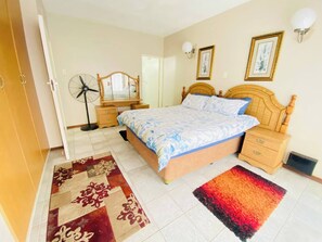 Apartment, 2 Bedrooms, Accessible, Balcony - Amanzimtoti Beach Accommodation (aManzimtoti)