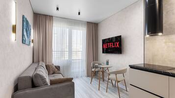 Luxury Apartment, Balcony, Sea View | Living area