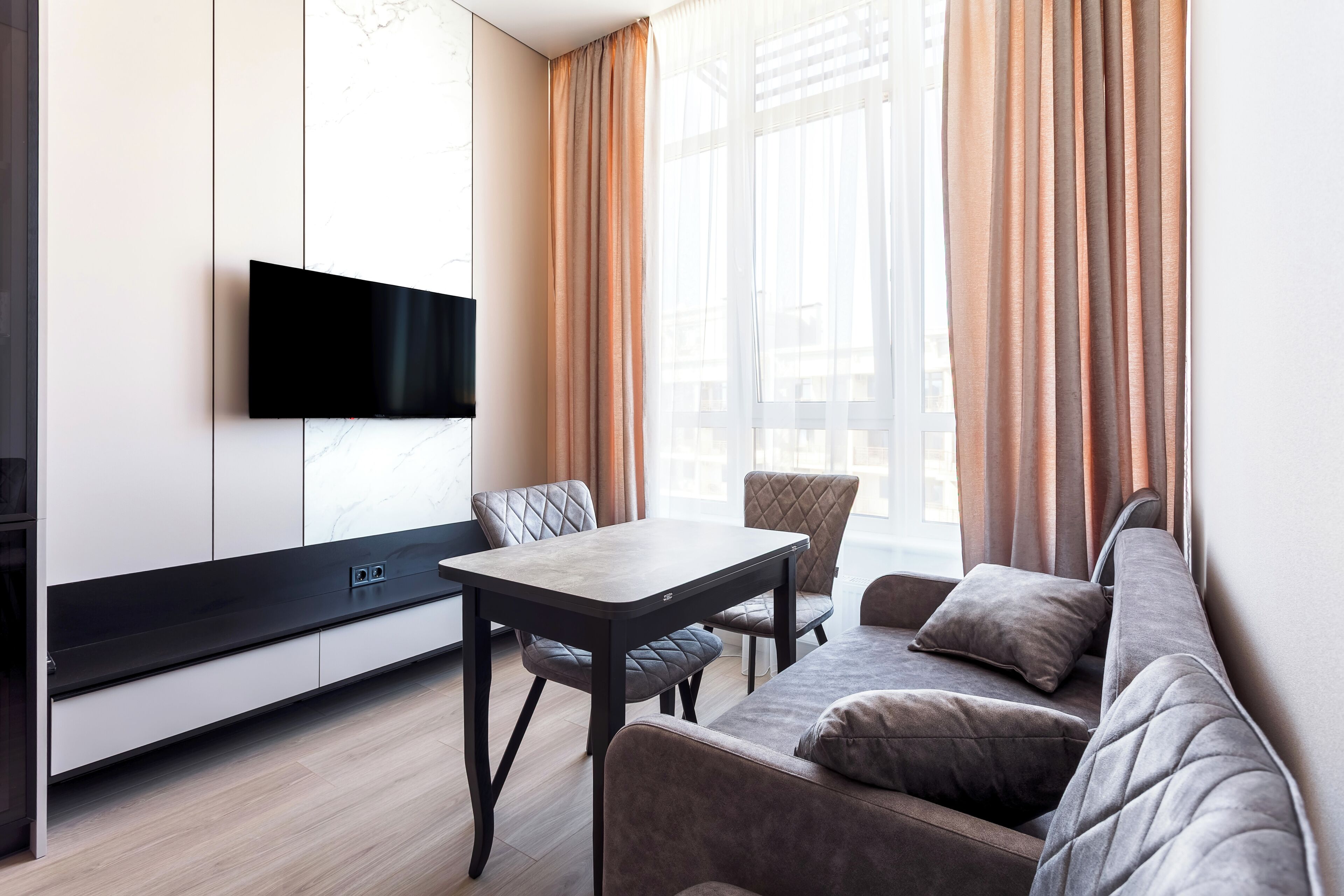 Comfort Apartment, Kitchen, Courtyard View | Living area