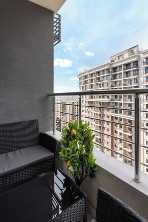 Luxury Apartment, Balcony, Courtyard View | View from room - Atmosphera ArCadia Apartments (Odesa)