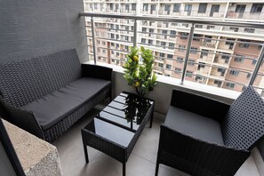 Luxury Apartment, Balcony, Courtyard View | Balcony - Atmosphera ArCadia Apartments (Odesa)