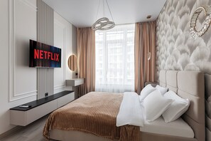 Luxury Apartment, Balcony, Courtyard View | Blackout drapes, iron/ironing board, cribs/infant beds, free WiFi - Atmosphera ArCadia Apartments (Odesa)