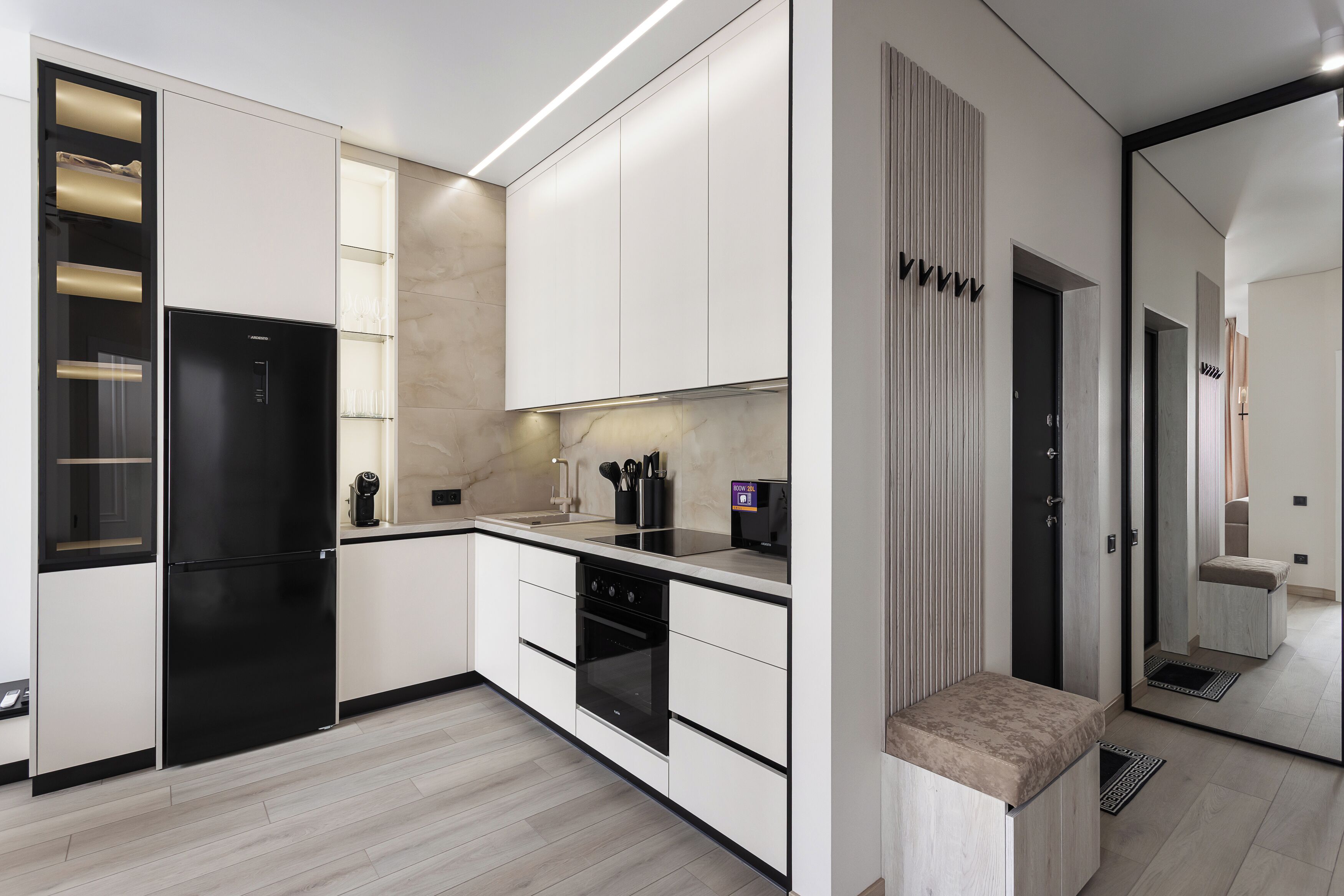 Luxury Apartment, Balcony, Courtyard View | Private kitchen | Full-size fridge, microwave, oven, stovetop