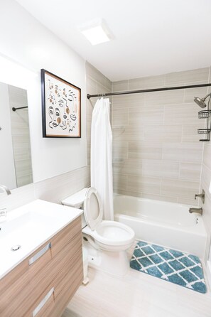 Bathroom - Logan Circle Loft | Rooftop Deck & City Views (Washington)