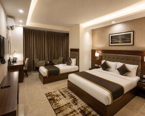 Double Room | Free WiFi - sai residency (New Delhi)