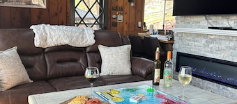 Cloud Wine Canandaigua- Hot tub & Lake Views in FLX Wine Country