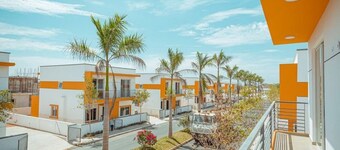 Fabulous 3 Bedroom House in a Gated Community Condominium Residential Orlando