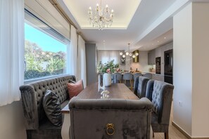 In-room dining - Solena Villa (Rethymno)