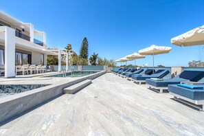 Pool - Elmar Bay Beachfront luxury Villa in Hersonissos (Limenas Chersonisoy)