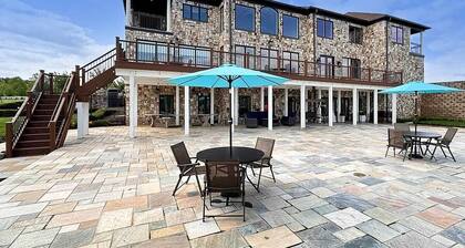 Cozy Lakefront 1 BR 1 Full Bath w/ Private Island Access & Breakfast Included