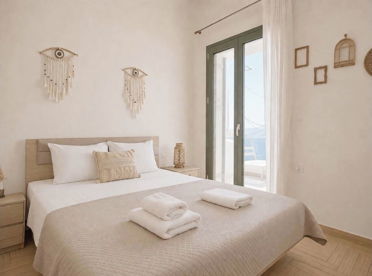 3 bedrooms, iron/ironing board, travel crib, free WiFi