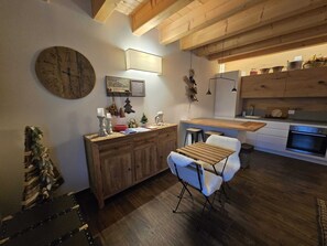 Dining - ALPINE HEAVEN, chalet near Cortina, spectacular mountain views of Dolomites (Veneto)