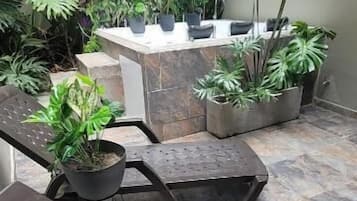 Standard Apartment, Patio | Private spa tub