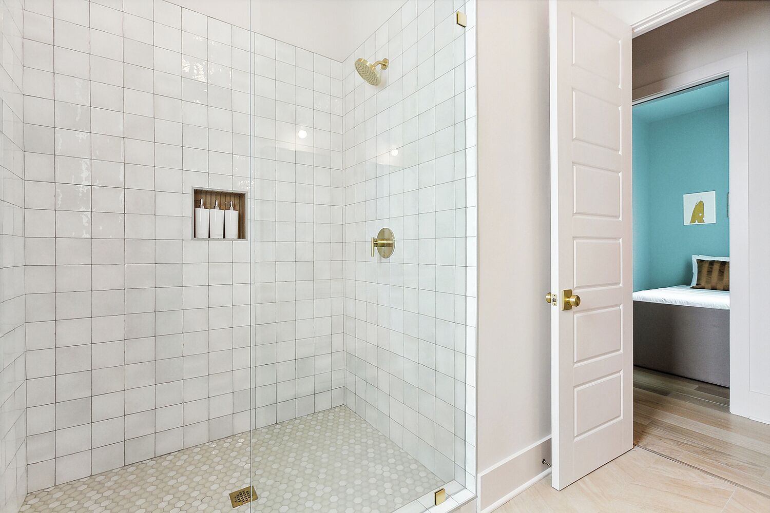 Shower, hair dryer, towels, shampoo