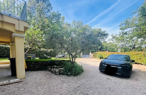 Quiet Provencal escape - Ground floor villa 75m², pool & terrace