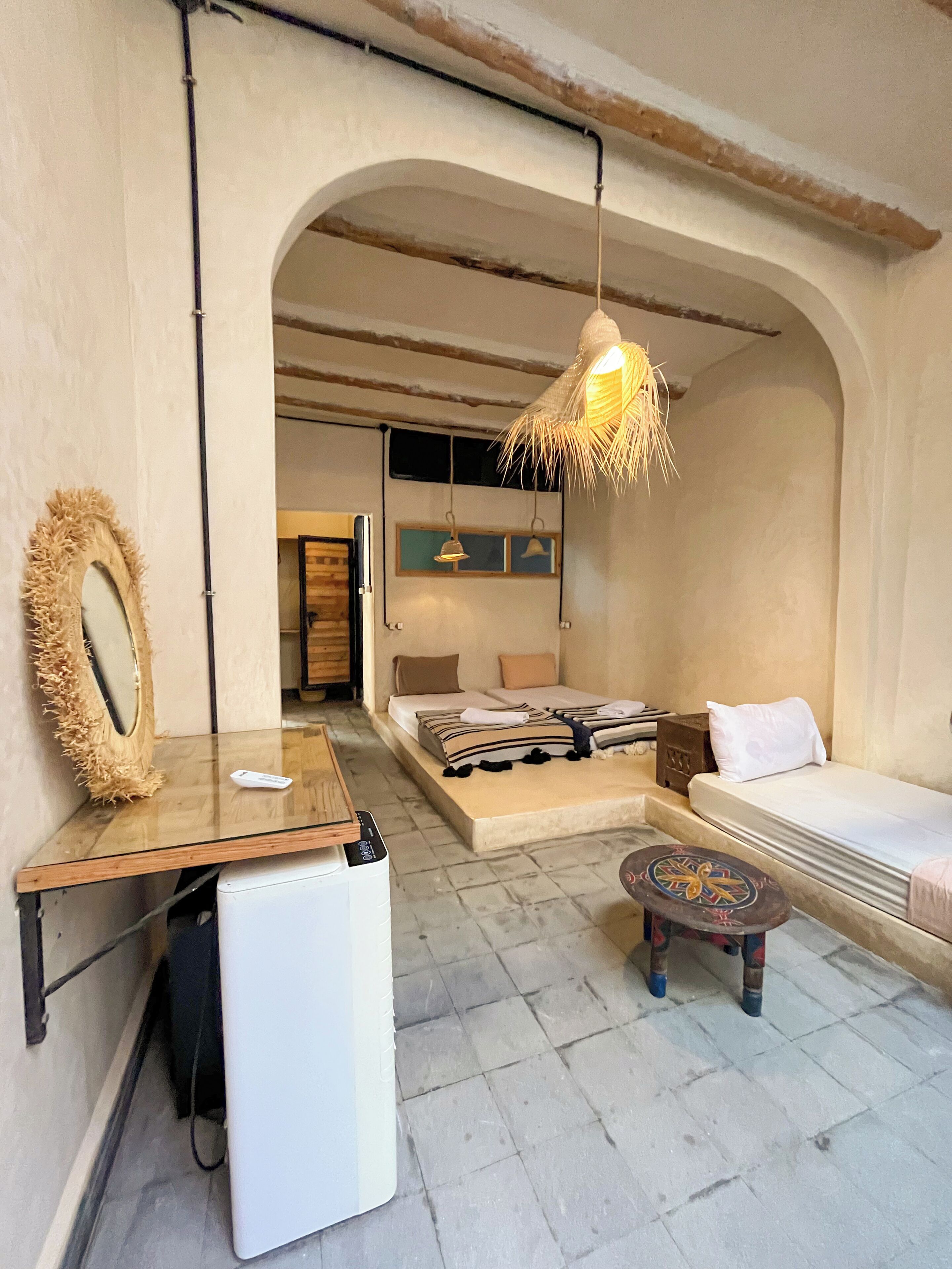 Habitación triple clásica | Edredones de plumas, colchones Select Comfort, wifi gratis
