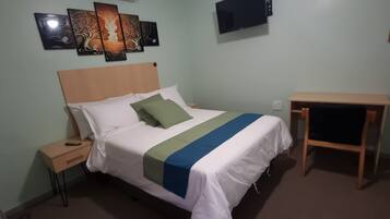 Economy Double Room | Desk, laptop workspace, iron/ironing board, free WiFi