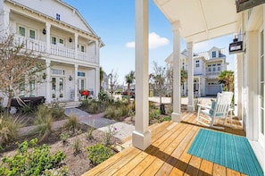 Cottage (4 Bedrooms) | Interior - Mahjong Mansion 121 WES (Port Aransas)