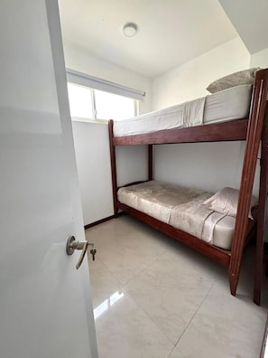 3 bedrooms, WiFi