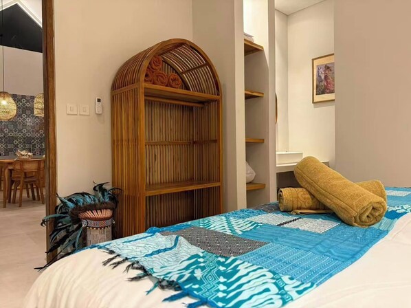 WiFi, bed sheets