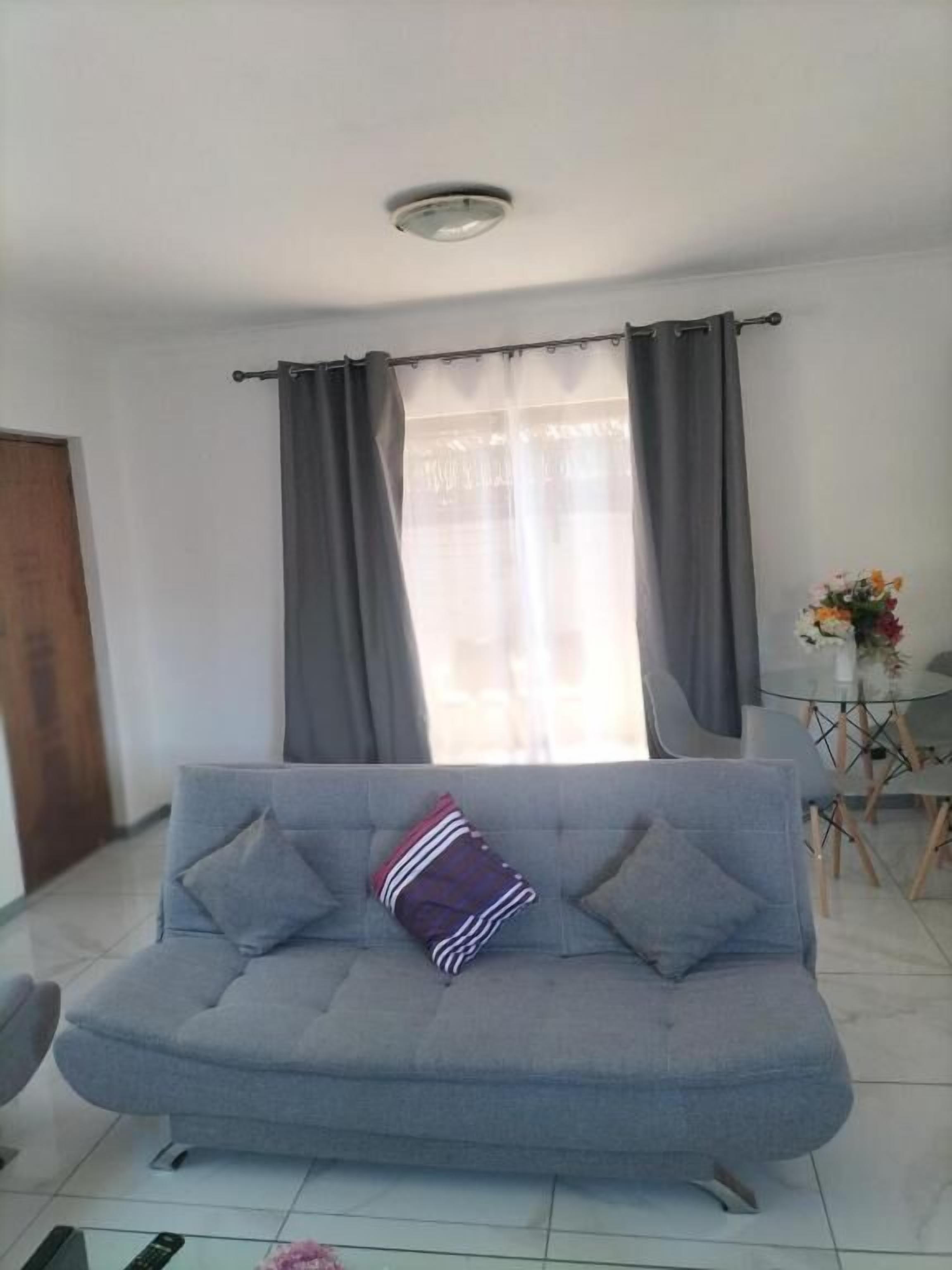 Apartment, 1 Bedroom, Accessible, Fireplace | Living room
