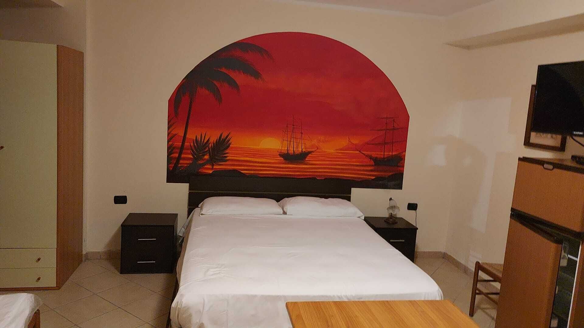 WiFi, bed sheets