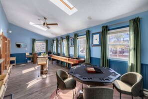 Games room - Emberwood — Spa/Theater/Games/Karaoke/Speakeasy (Albrightsville)