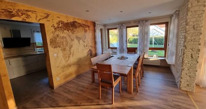 Large vacation apartment with garden