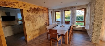 Large vacation apartment with garden