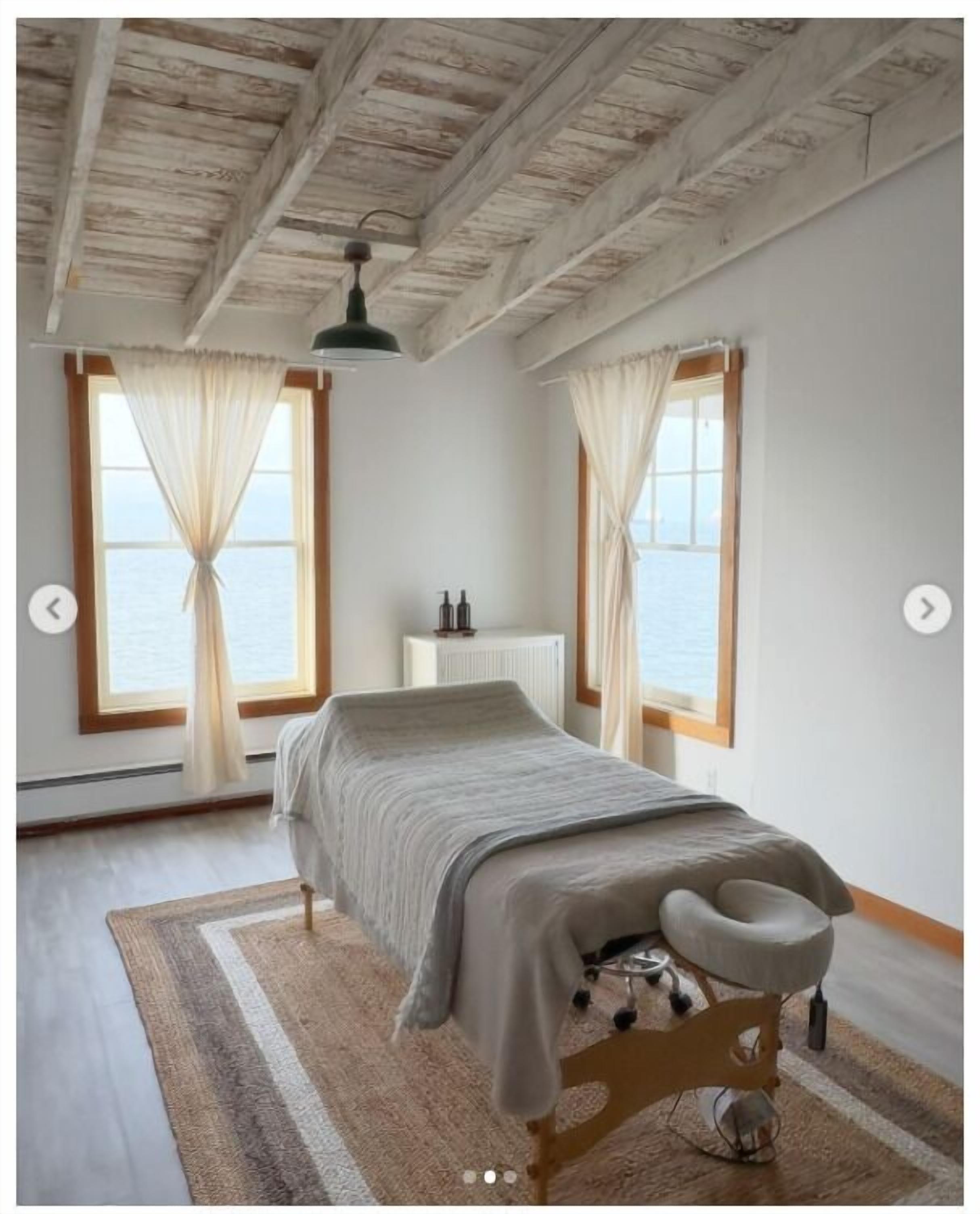 Deep-tissue massages, Swedish massages, sports massages, massages