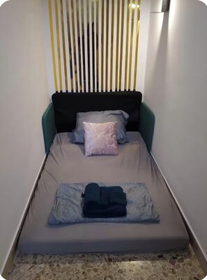 Acceso a internet y ropa de cama 