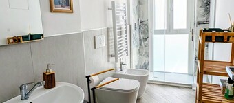 Sea view house with bathing establishment included for 6 people, with garden