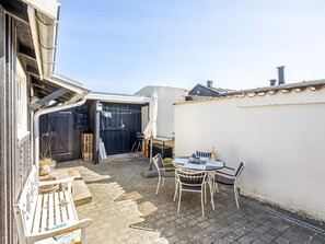 Outdoor dining - "Niela" - 300m from the sea by Interhome (Løkken)