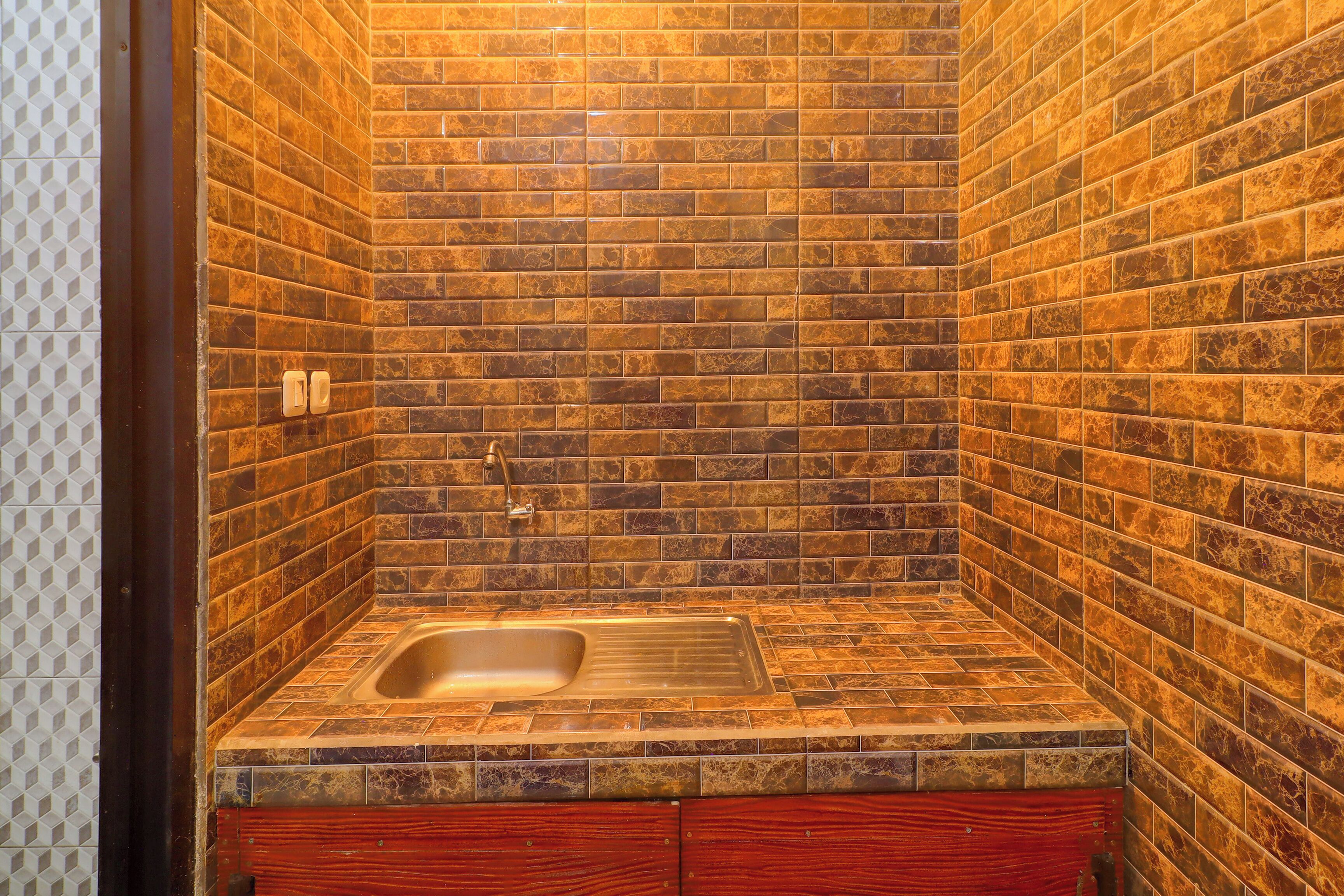 Deluxe Double Room | Bathroom | Shower