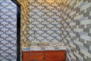 Deluxe Double Room | Bathroom