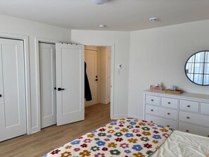Room - Spacious 1BRapartment in Laval, all included, wifi, parking (Laval)