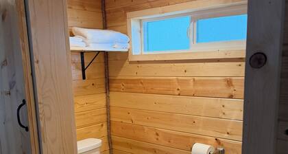 Brown Bear Cabin on the Cook Inlet. Basecamp for all your Alaskan adventures!