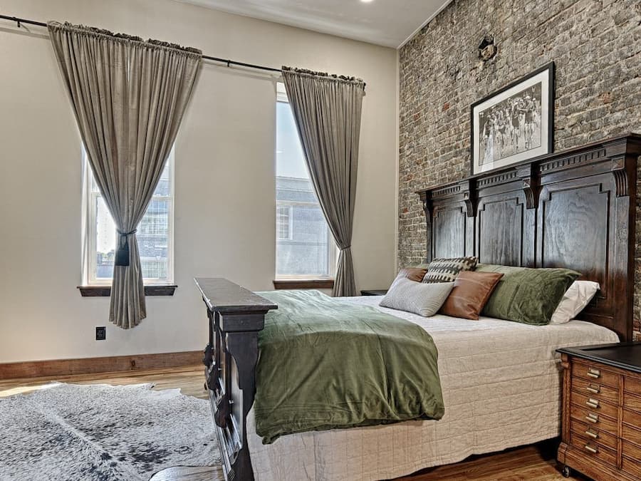Classic Loft, Private Bathroom, City View (The Rockefeller) | WiFi (free)