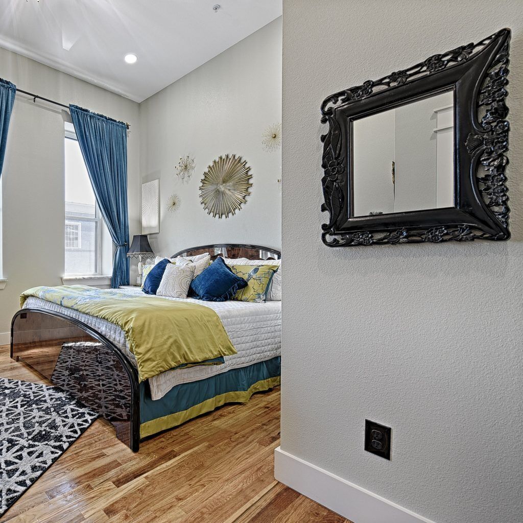 Classic Loft, City View | Free WiFi